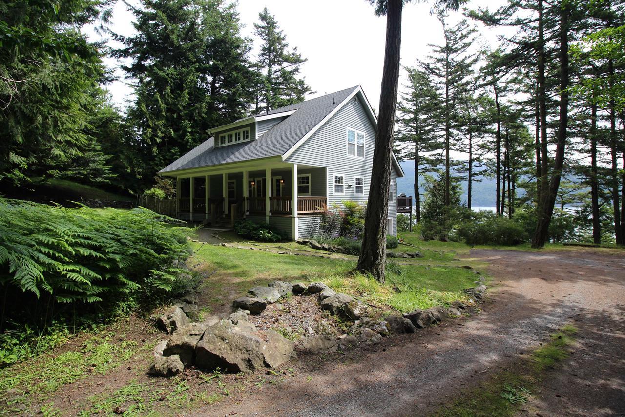 Shore Thing Retreat Eastsound Exterior photo